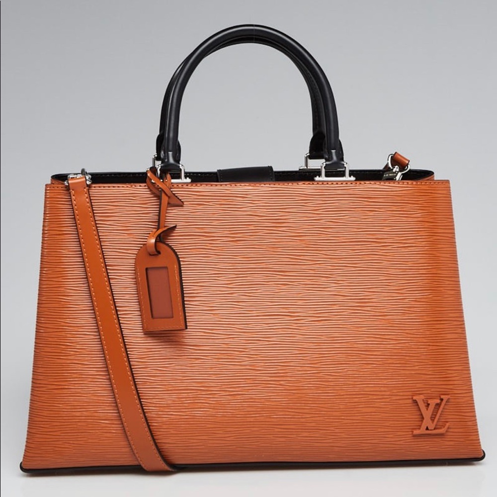 SOLD Authentic Louis Vuitton Kleber MM - No trade